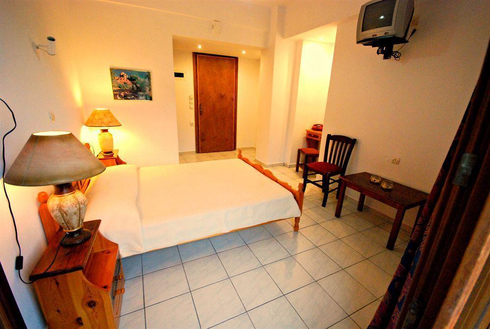 Hotel Agnadi - Horefto Luaran gambar