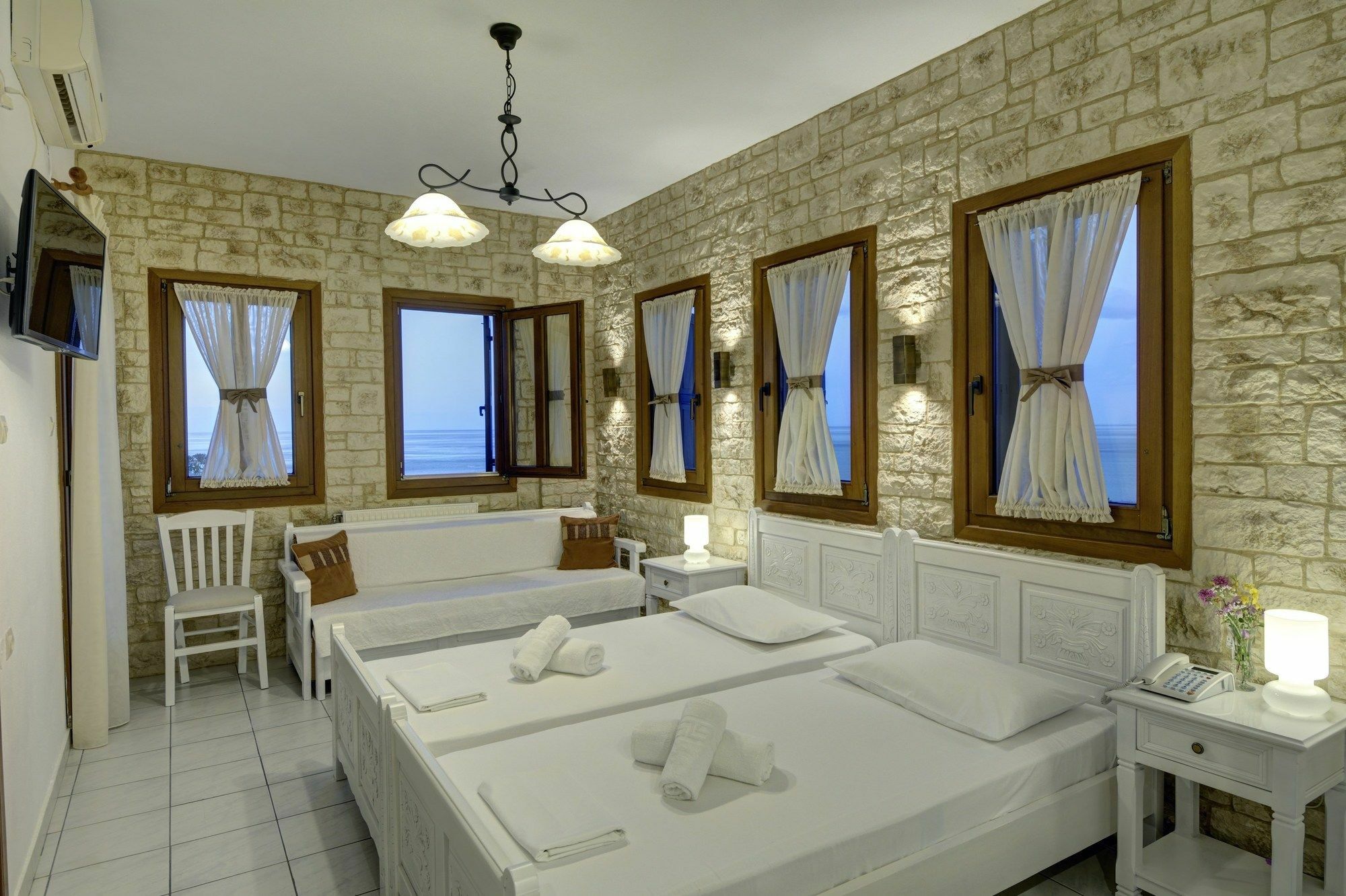 Hotel Agnadi - Horefto Luaran gambar