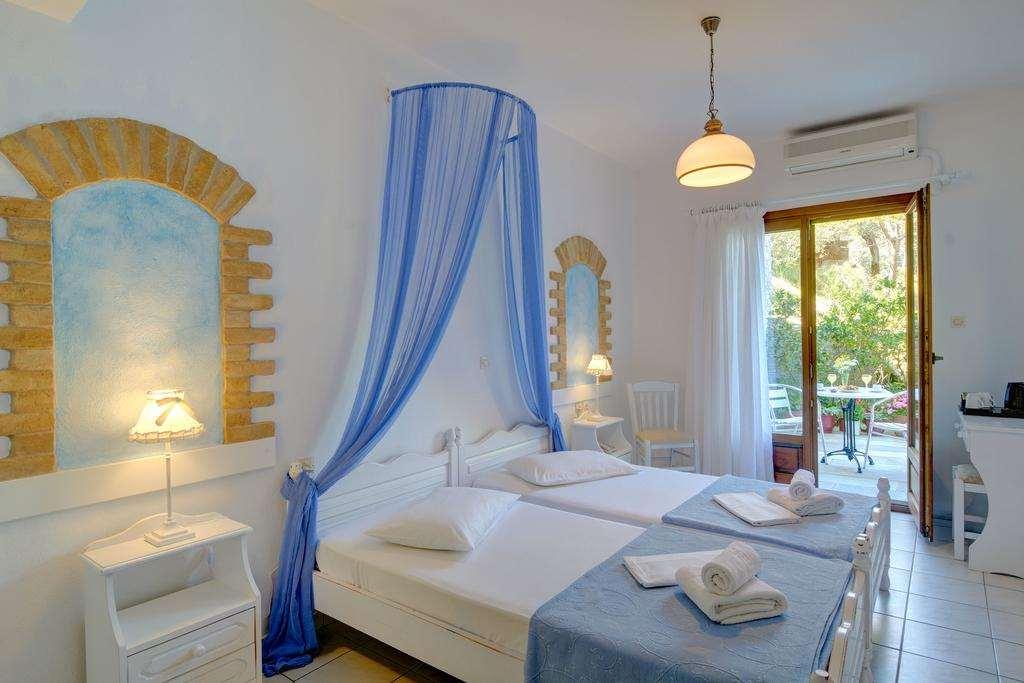 Hotel Agnadi - Horefto Bilik gambar
